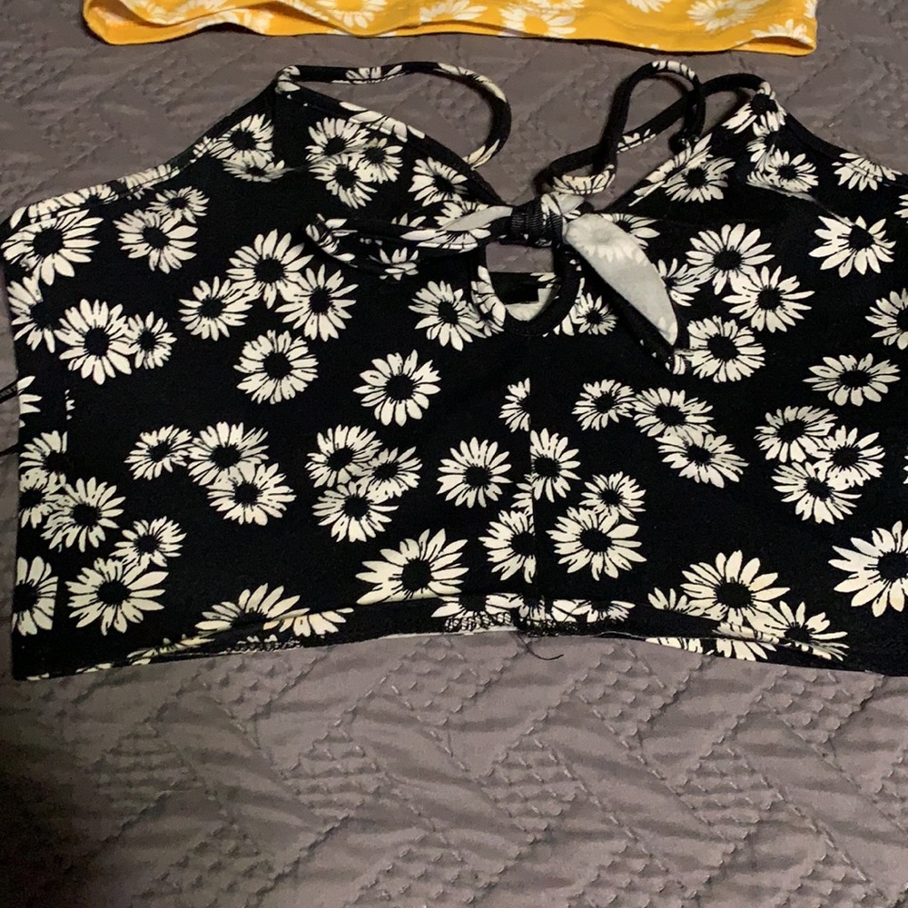 Firever 21 crop tops - Picture 3 of 5